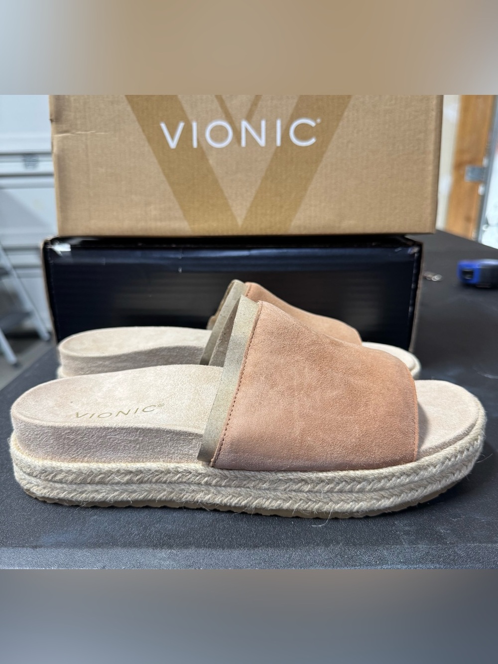 Vionic YASMINA MOCHA MOUSSE Slide Sandal 8.5 M New - Picture 5 of 9